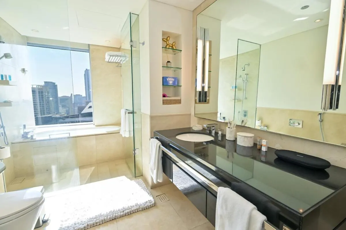 Studio On The 30Th Floor With Stunning Marina View Dubai Apartment