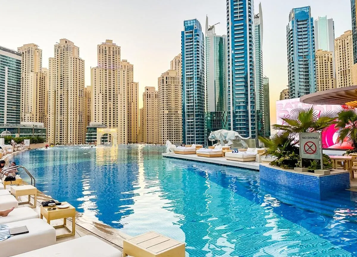 Studio On The 30Th Floor With Stunning Marina View Dubai Apartment