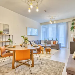 Apartment Incredible Views From Classy With Terrace, Dubai